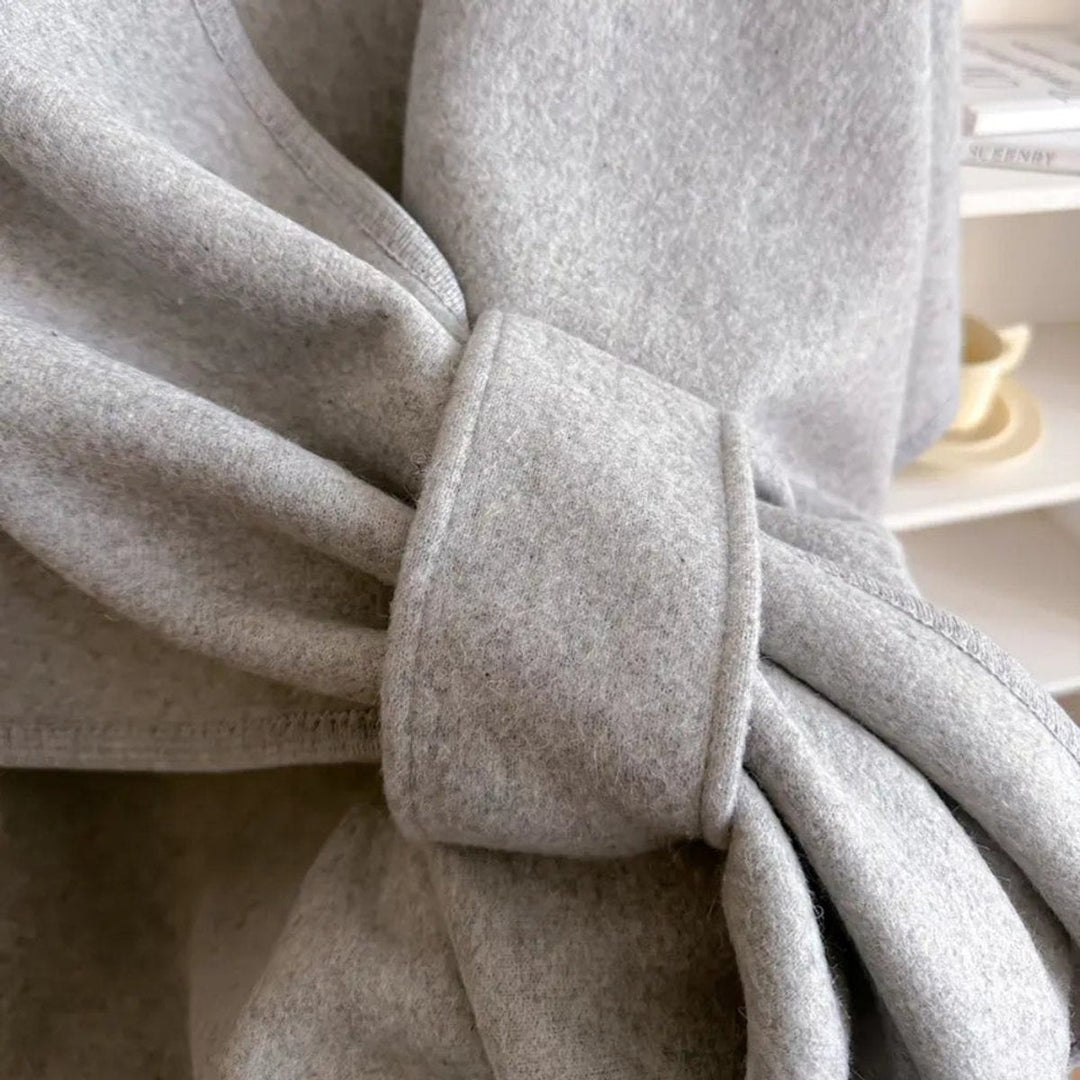 Ivy Wollen Cape